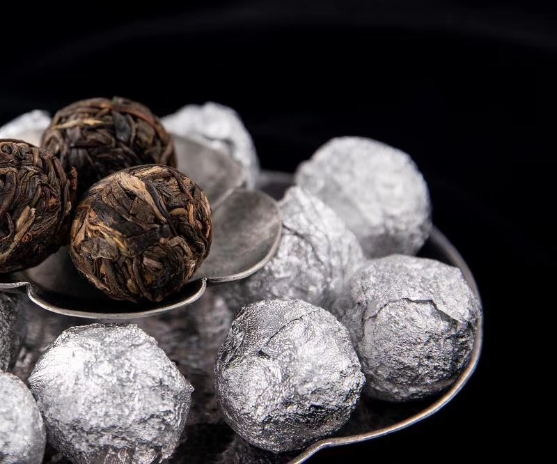 原产地直销普洱茶云南西双版纳易武生态茶
