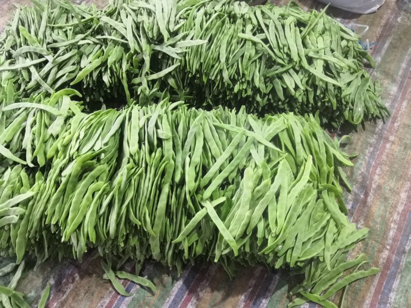 豆类扁豆，颜色绿，卖相好，品质好