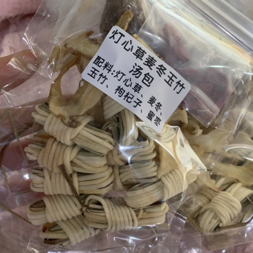 灯芯草汤包羊肚菌黄花胶汤包微商电商实体淘货源代发