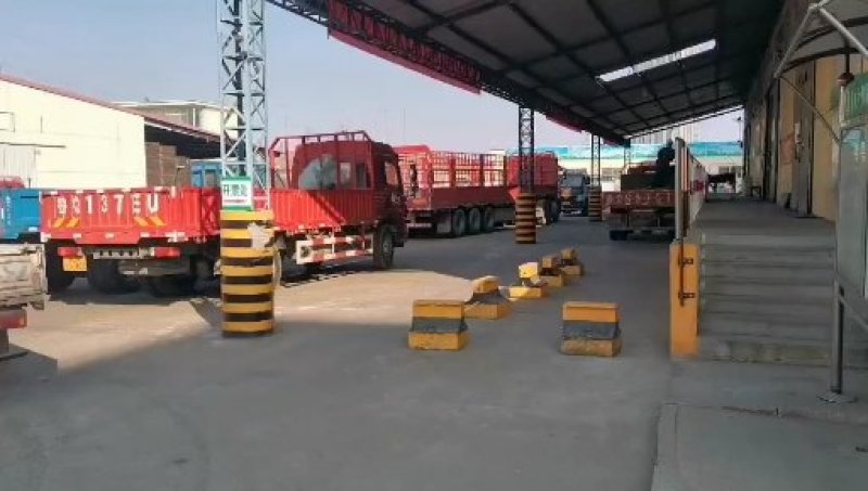 成都兔饲料，四川兔饲兔饲料，兔料小兔料，母兔料，成兔料，