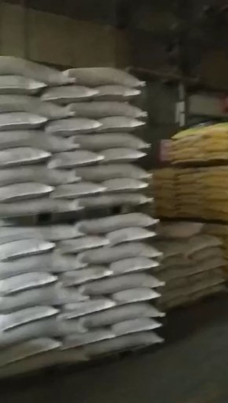 成都兔饲料，四川兔饲兔饲料，兔料小兔料，母兔料，成兔料，