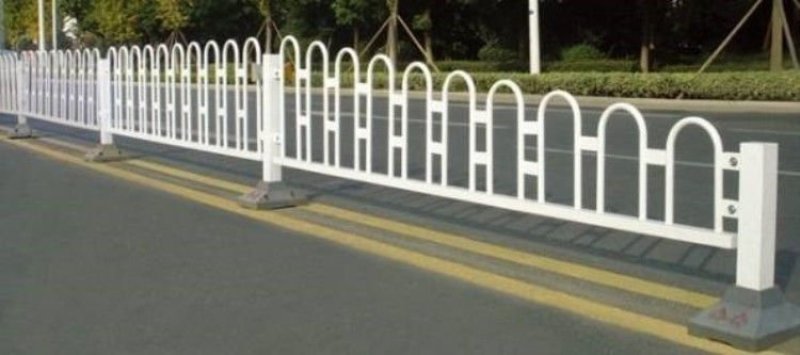 道路护栏围栏马路隔离栏市政护栏京式护栏城市交通防护防撞栏