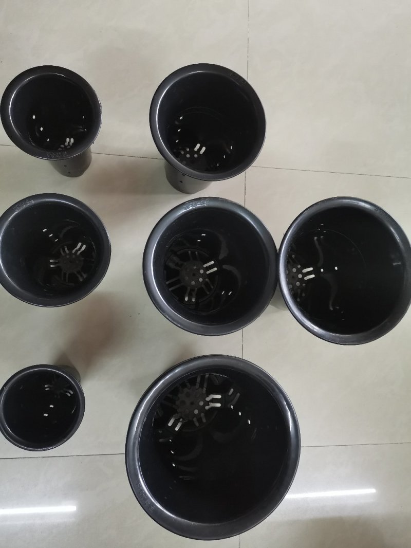 花盆，各种型号规格各种兰花盆，福字盆，防瓷盆，荷花盆。