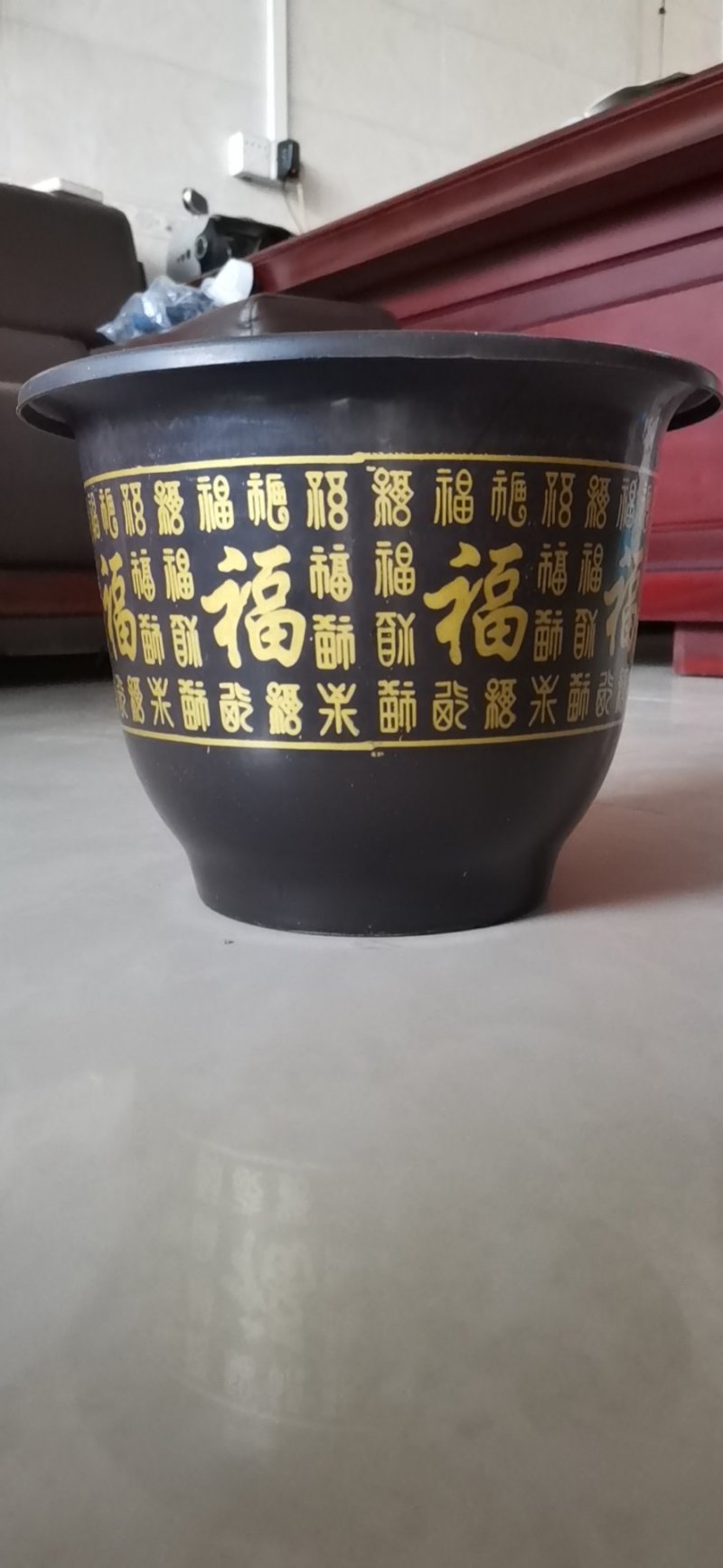 花盆，各种型号规格各种兰花盆，福字盆，防瓷盆，荷花盆。
