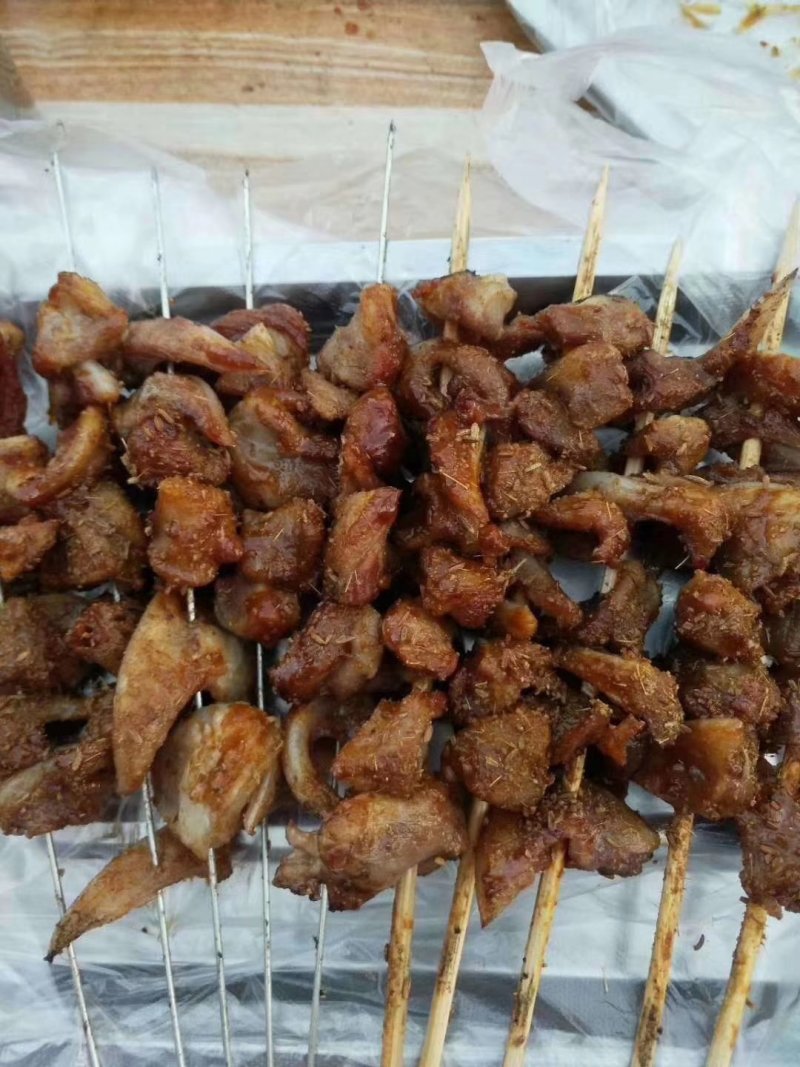 全熟月牙骨质量看图，烧烤必备品，价格不高，量大从优