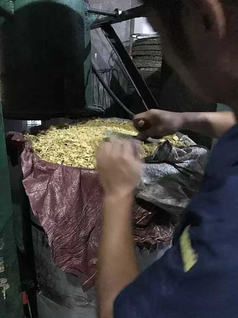 农家东北大豆油自榨散装非转基因老式黄豆油纯正无添加食用油