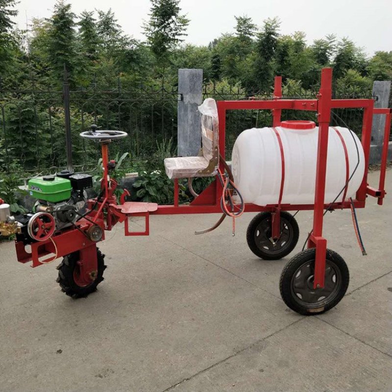 打药车，小麦玉米打药机，三轮座驾式打药机，自走式打药车