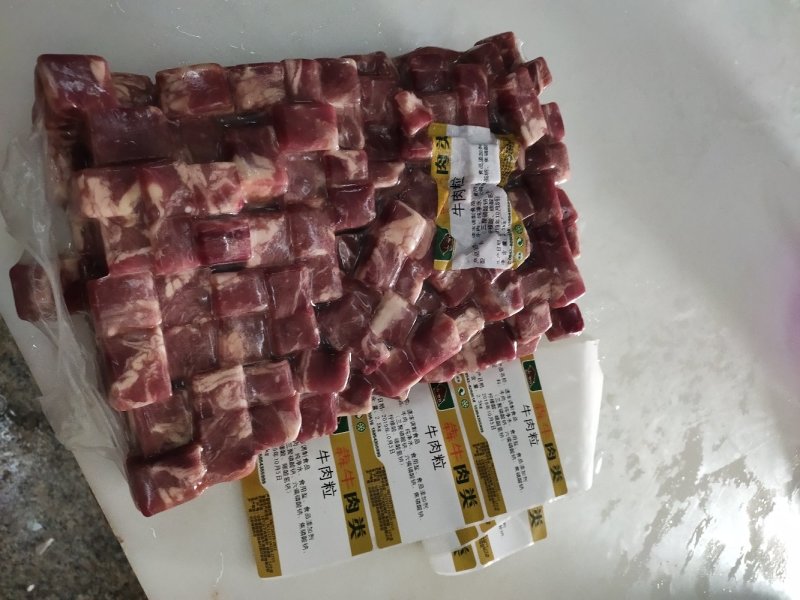 高品质精品牛肉粒源头厂家口感好，品质佳，谷饲好原料