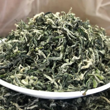 [标题]碧螺春新茶，明前芽茶，特级精选，一斤两罐装包邮
