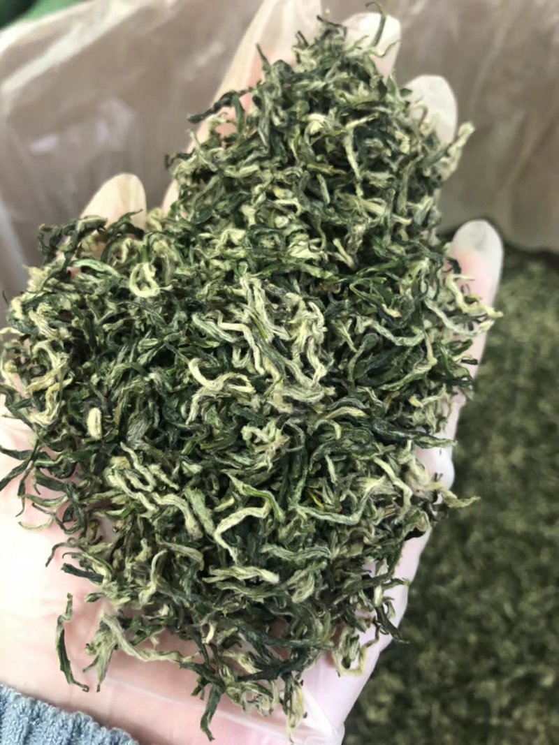 [标题]碧螺春新茶，明前芽茶，特级精选，一斤两罐装包邮