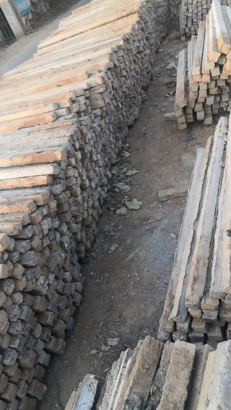 水泥柱子，水泥杆子，葡萄建园，圈地边，围篱笆，瓜蒌架！