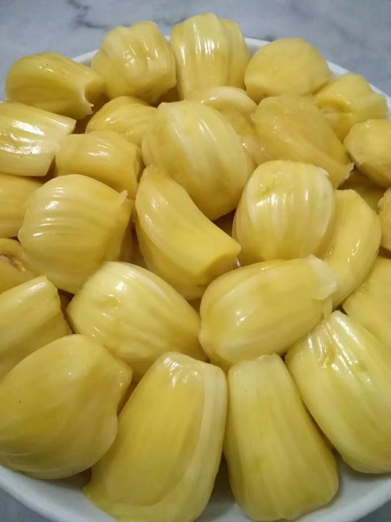 珍珠菠萝蜜。七到15斤一个，刚刚好一家三口。够甜够鲜。