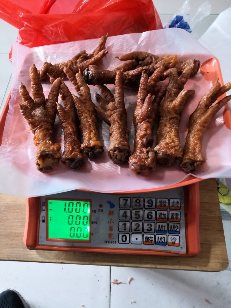安徽宿州虎皮鸡爪自己加工优质材料货量大价格优供应小吃店小餐饮