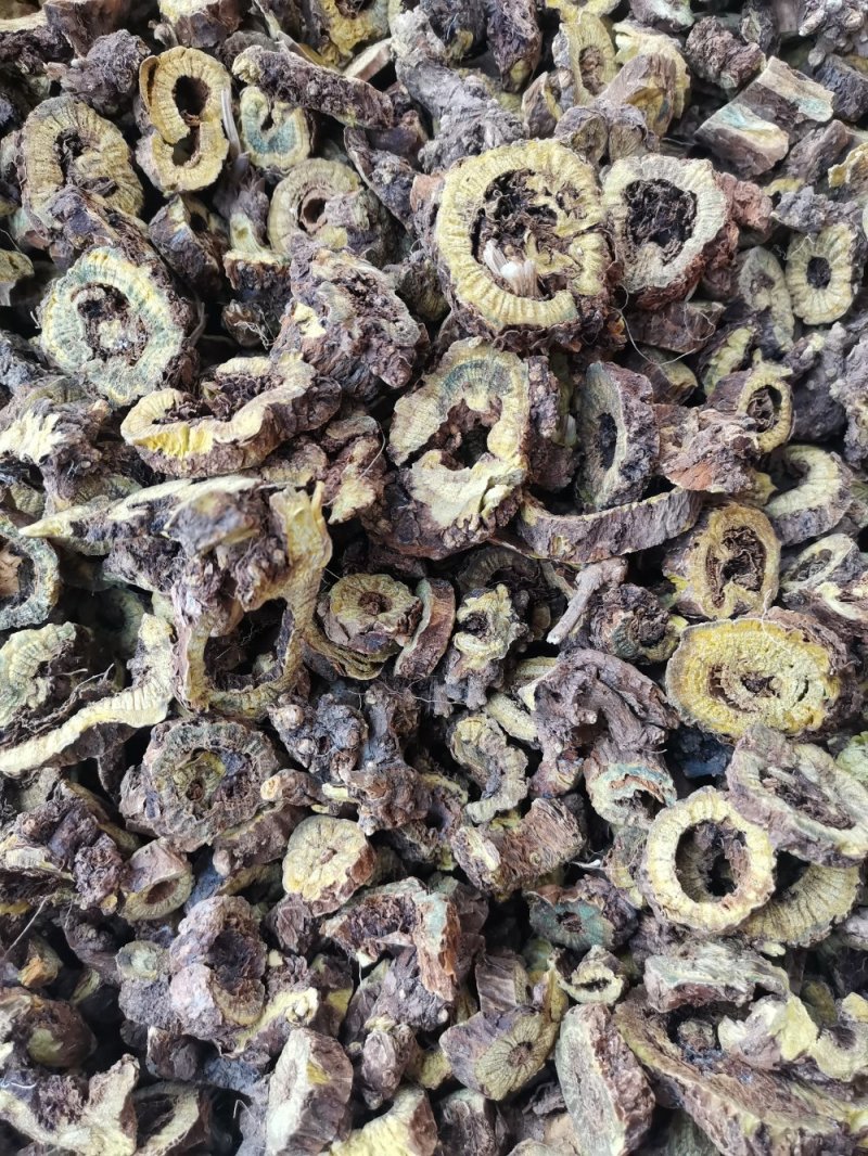 高含量黄芩，干黄芩，黄芩片，野生黄芩，老黄芩，枯芩