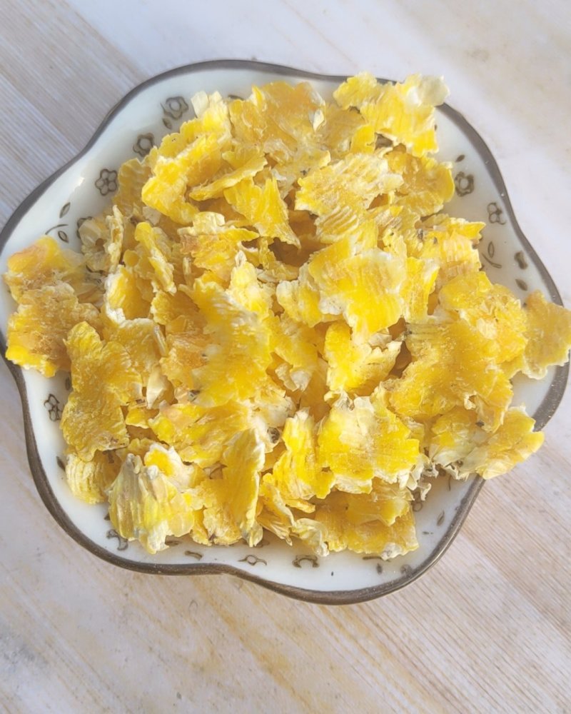 精致优选厂家直供蒸汽玉米压片喂牛好饲料全国发货
