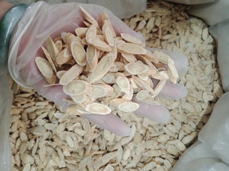 黄芪甘肃黄芪泡水新货黄芪茶黄芪片各种规格无硫