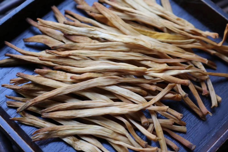 精选特级黄花菜干无熏硫味道浓口感鲜嫩脆爽一件代发