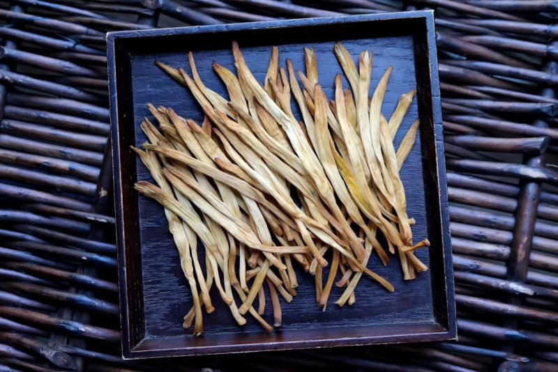 精选特级黄花菜干无熏硫味道浓口感鲜嫩脆爽一件代发