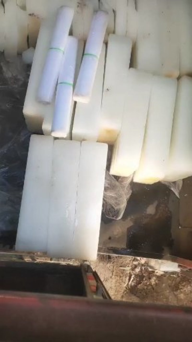 河南中牟红帽蒜薹产地直供货源充足已质量生存。