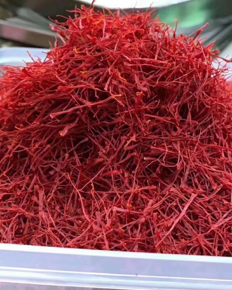 藏红花伊朗进口产地直发特级藏红花泡水