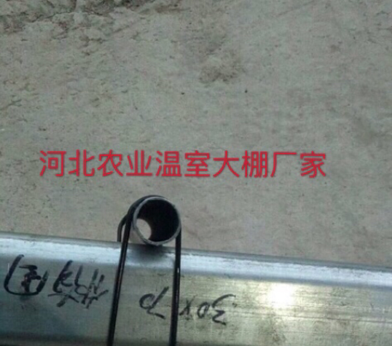 大棚配件异形压顶簧椭圆管卡压顶簧卡槽压顶簧钢丝簧卡