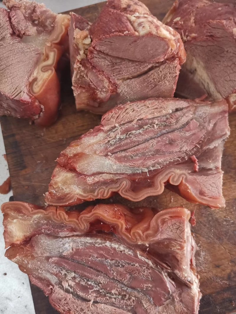 带皮熟马肉