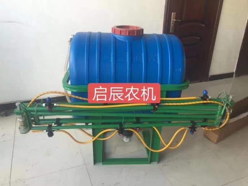 小麦，玉米喷药机，三轮自走式打药机