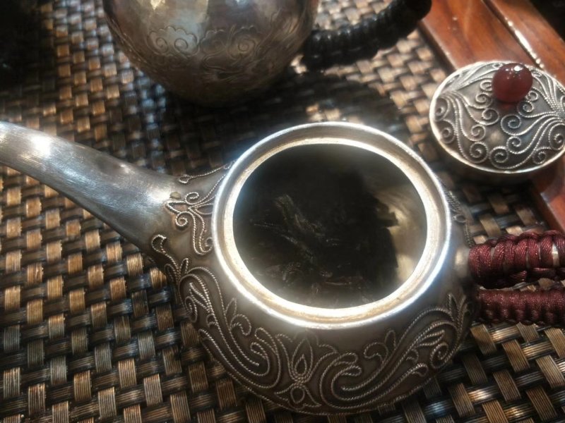 可以兴20年份，老熟茶