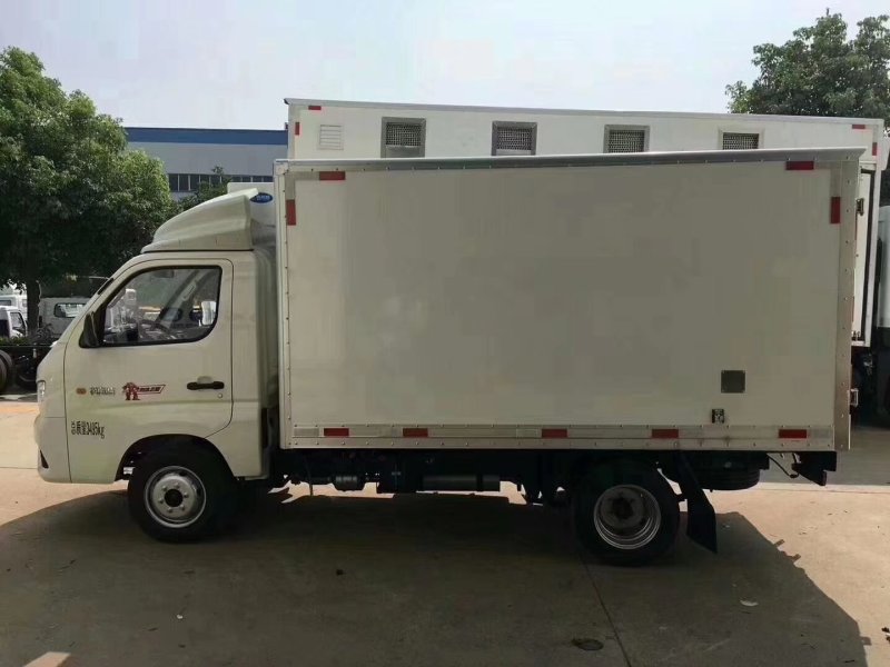 福田祥菱M1后双轮冷藏车