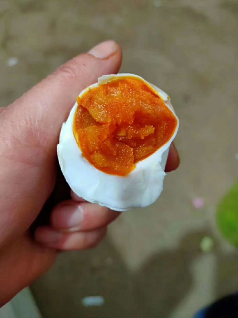 红泥咸鸭蛋