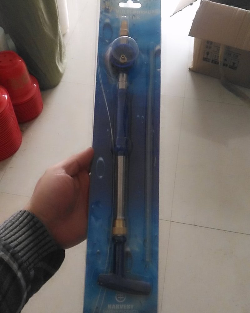 喷雾器，推拉式，可乐雪碧等饮料瓶通用，方便耐用。