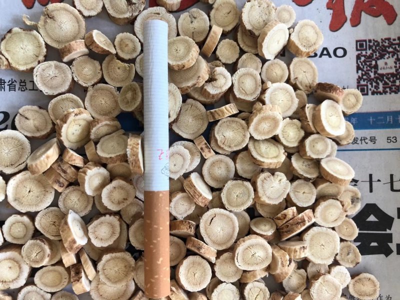 甘肃千年药乡黄芪，规格齐全。量大从优，合作共赢