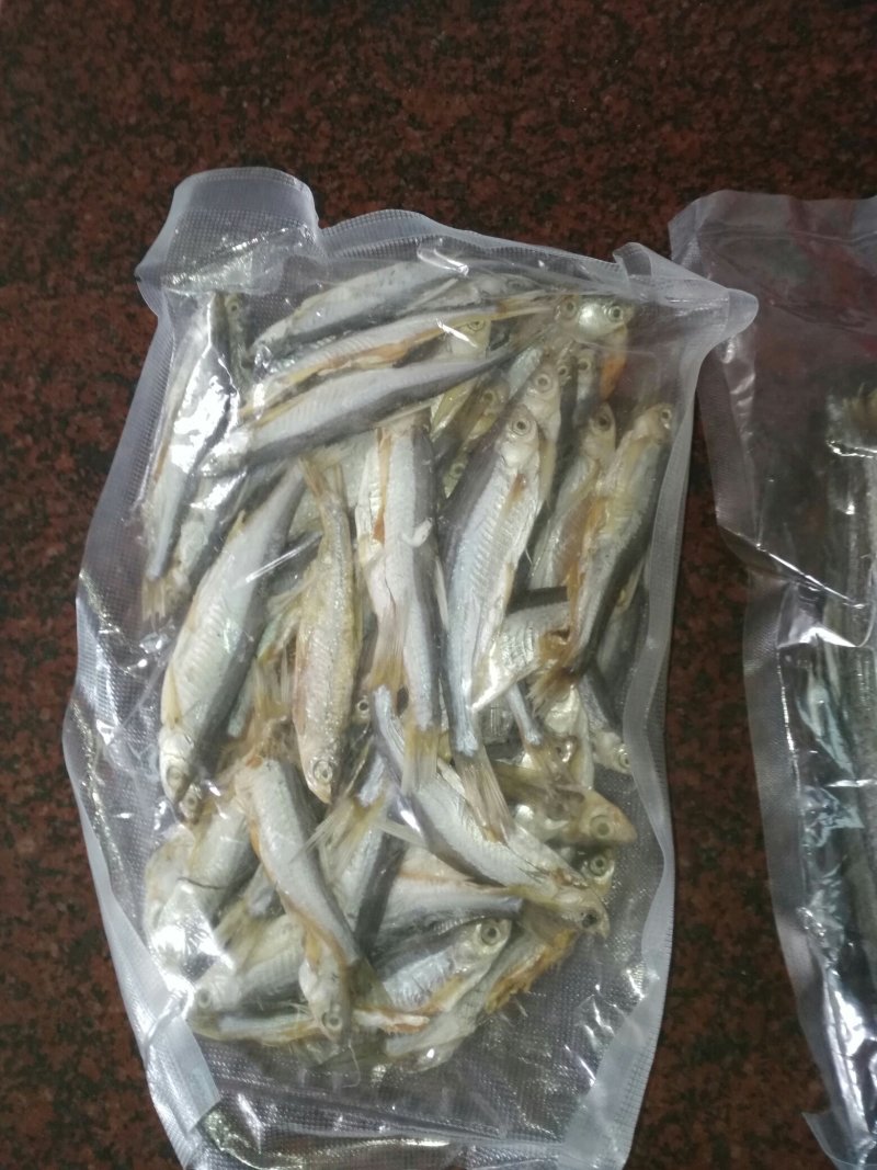 安徽太湖花亭湖翘嘴鱼干，淡水鱼干，小鱼干！