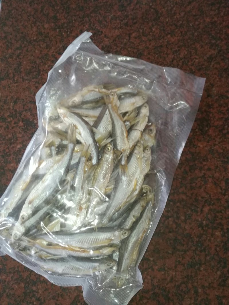 安徽太湖花亭湖翘嘴鱼干，淡水鱼干，小鱼干！