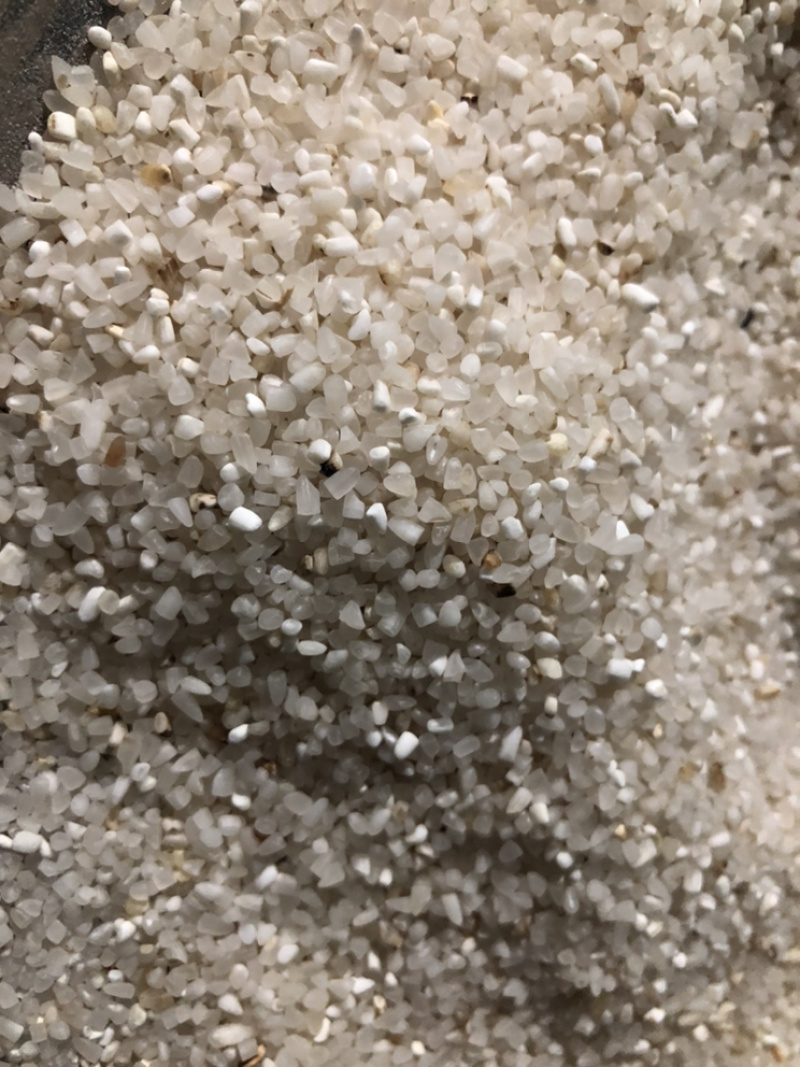 特价毛节米碎米饲料原料食品加工原料批发