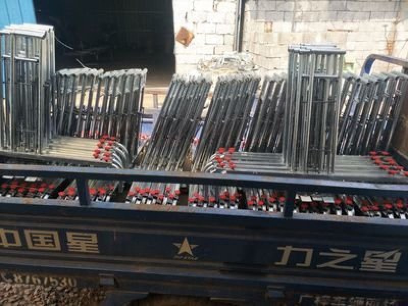 地膜覆盖机铺地膜架子新款盖地膜器农用覆地膜机地膜机自动