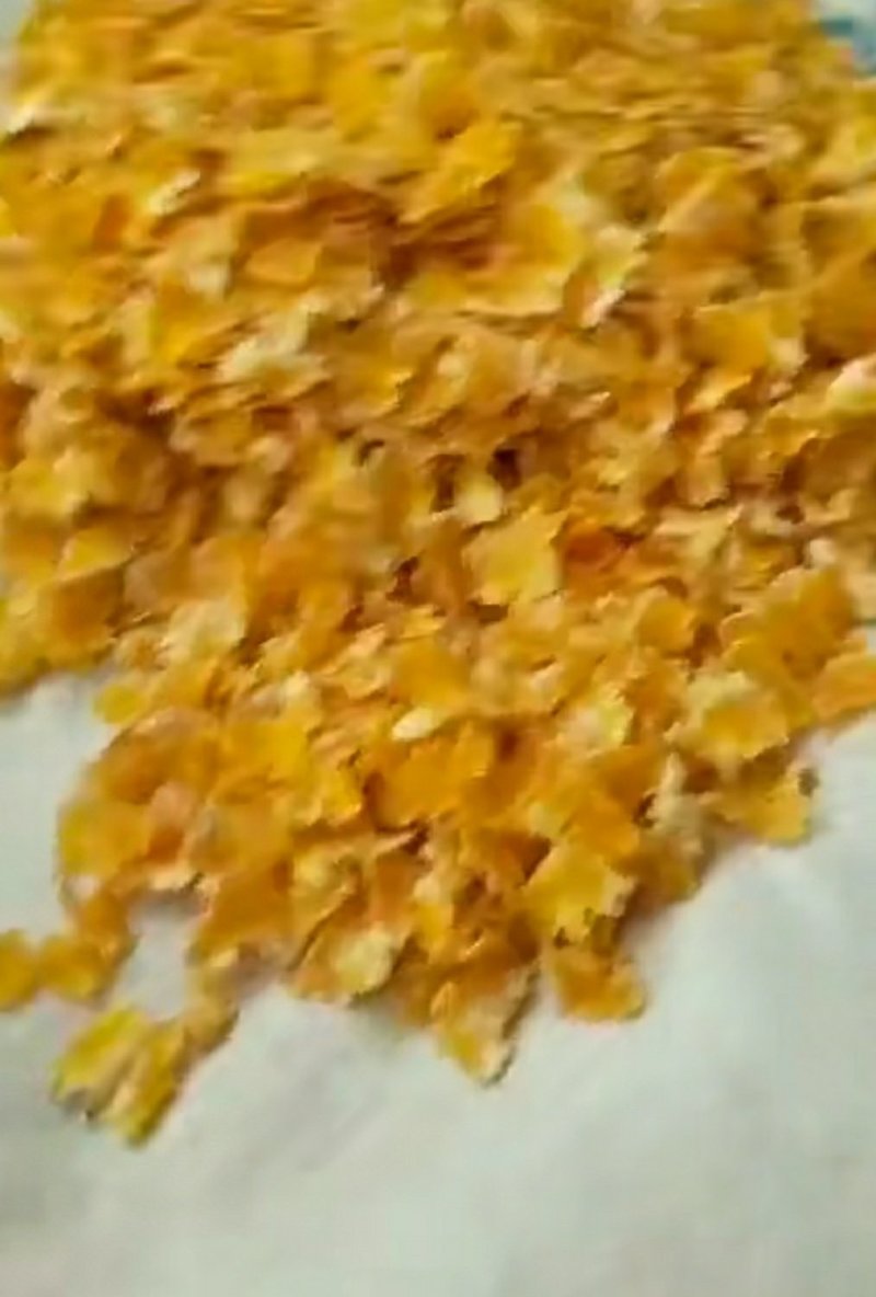 玉米压片养殖用蒸汽玉米压片饲料玉米压片
