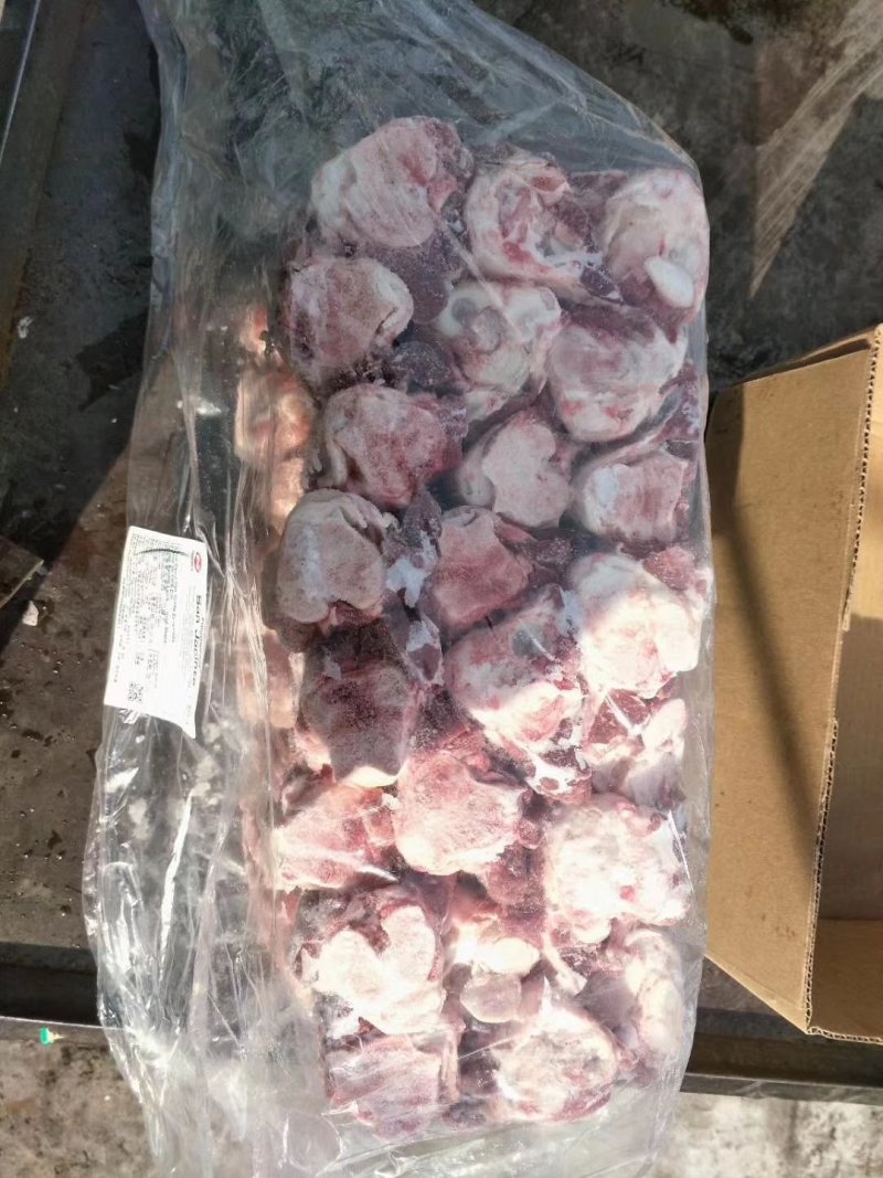 羊腿！羔羊后腱，不带柺筋！肉多骨头小骨髓饱满