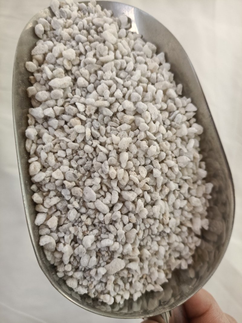 大量批发珍珠岩现货育苗基质培土栽花用珍珠岩颗粒