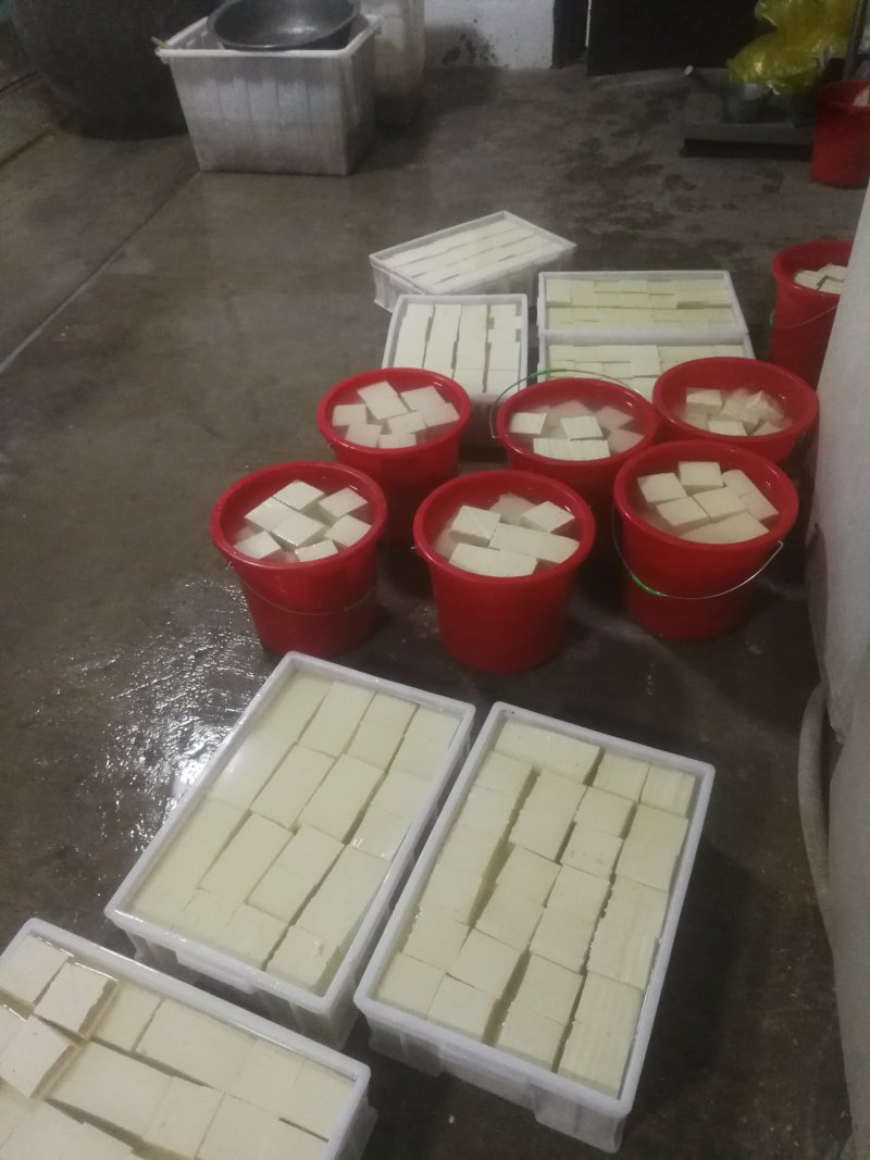 涿州市纯卤水豆腐。味美香甜大锅熬制长期供货量大优惠