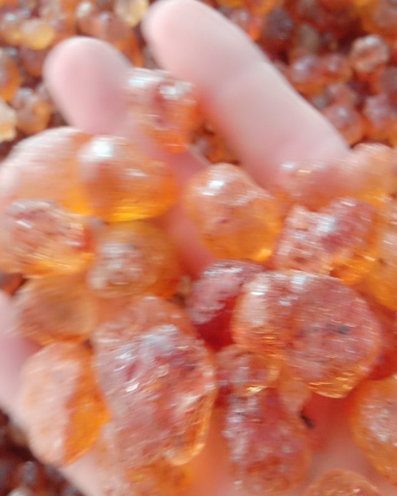 常年批发代购各种桃胶红胶黄胶