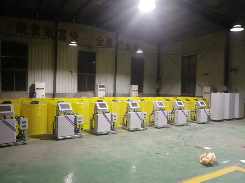 智能全自动施肥机水肥一体化
