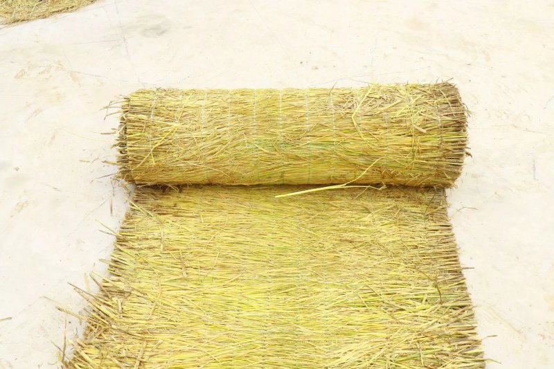 垫西瓜，水果草帘，量大从优，专业生产