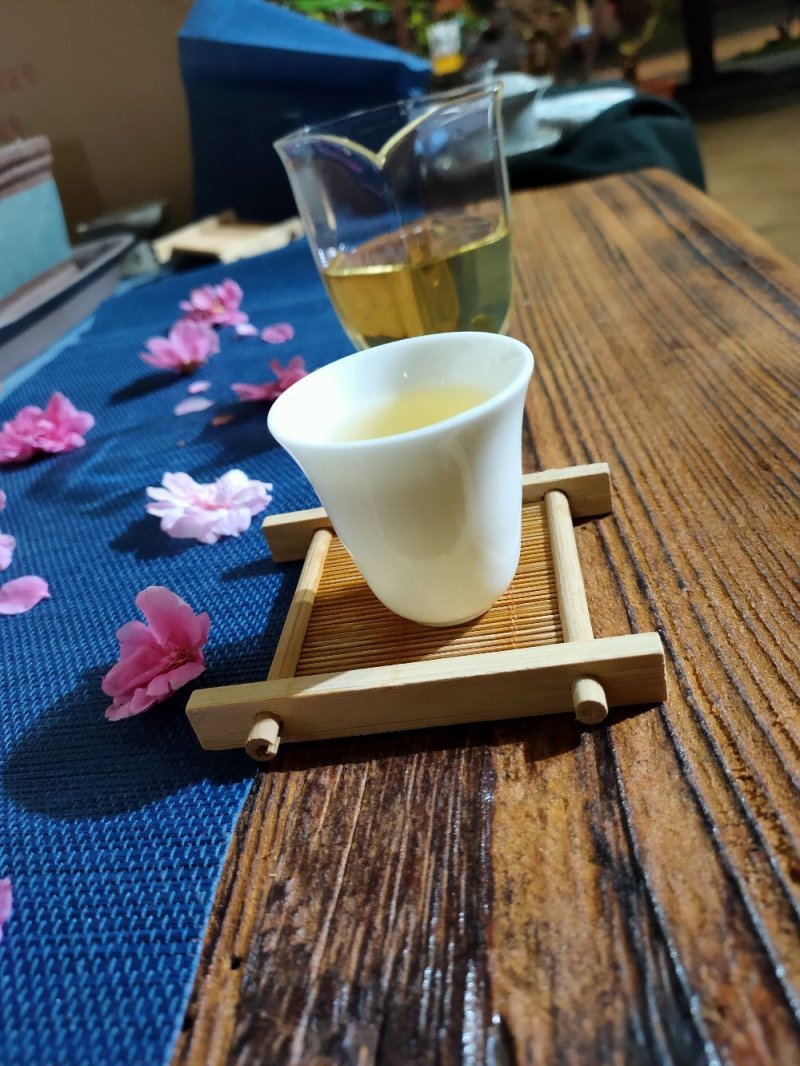 包邮云南大叶种普洱茶忙肺黄金叶