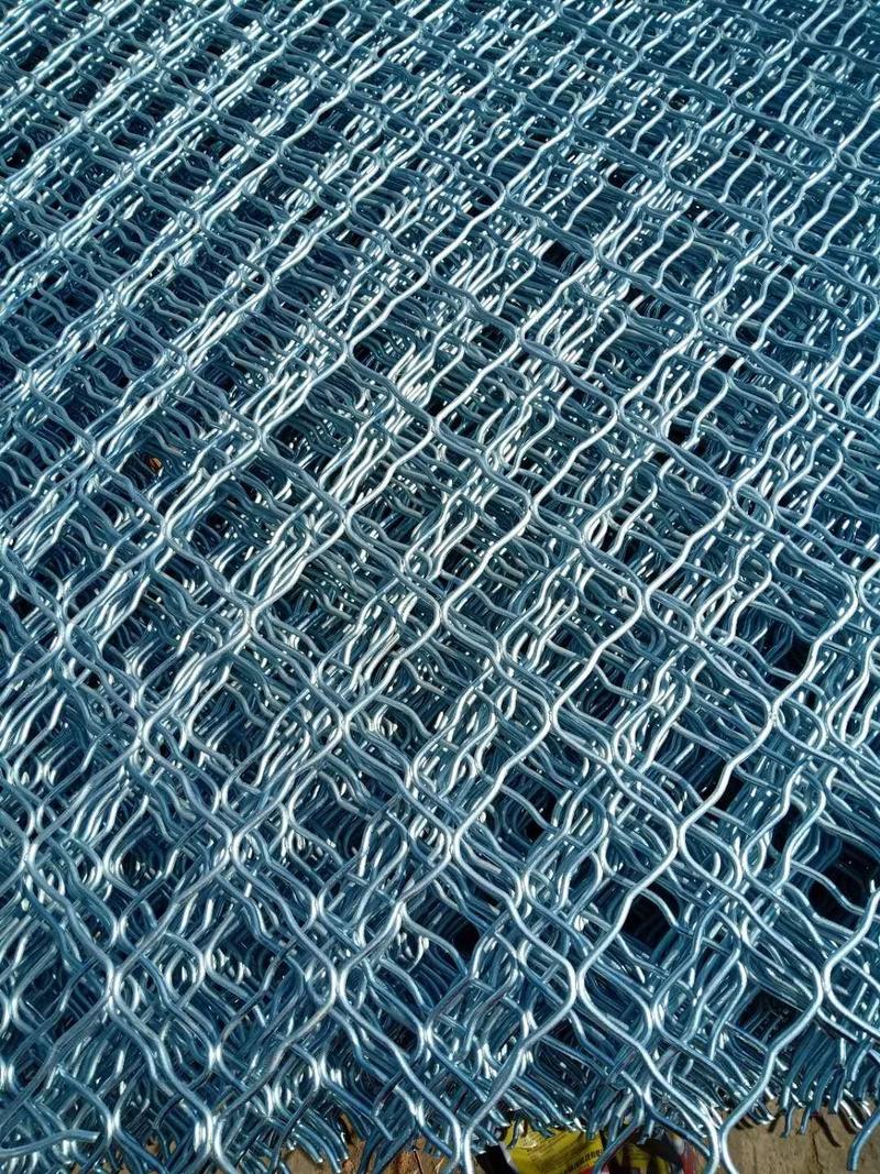 镀锌铁丝网围栏防护美格网加粗加厚钢丝网格网片组装狗笼子大