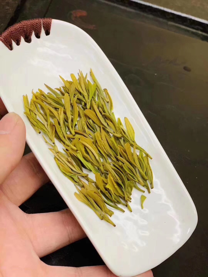 明前新茶绿茶安吉白茶特级黄金芽罐装礼盒装