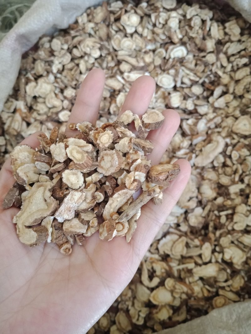 前胡毛前胡信前胡都有批发零售各种规格中药材