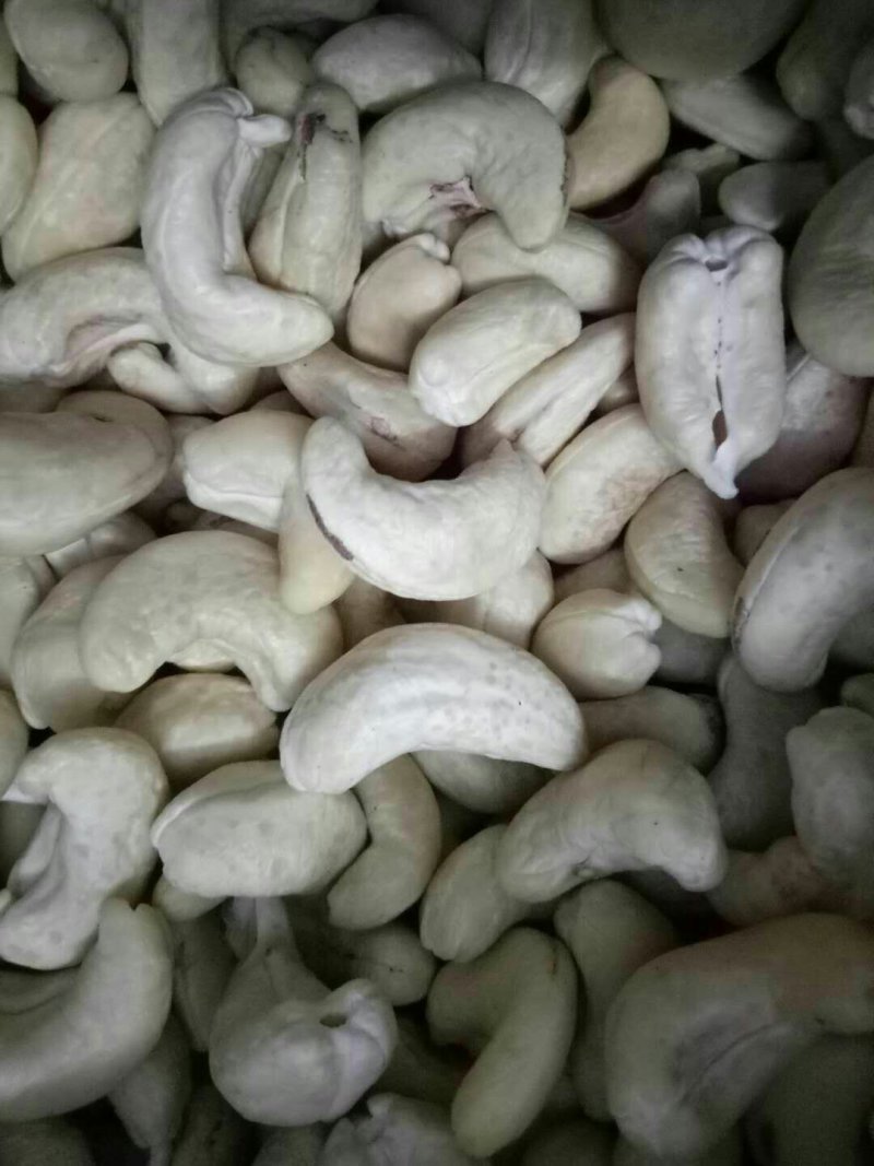 物流包邮极速发货精品越南去皮原味腰果