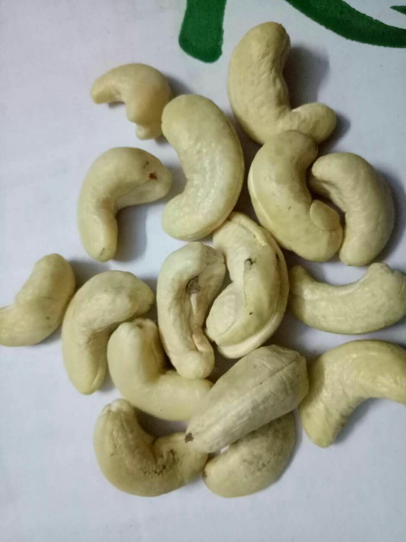 物流包邮极速发货精品越南去皮原味腰果