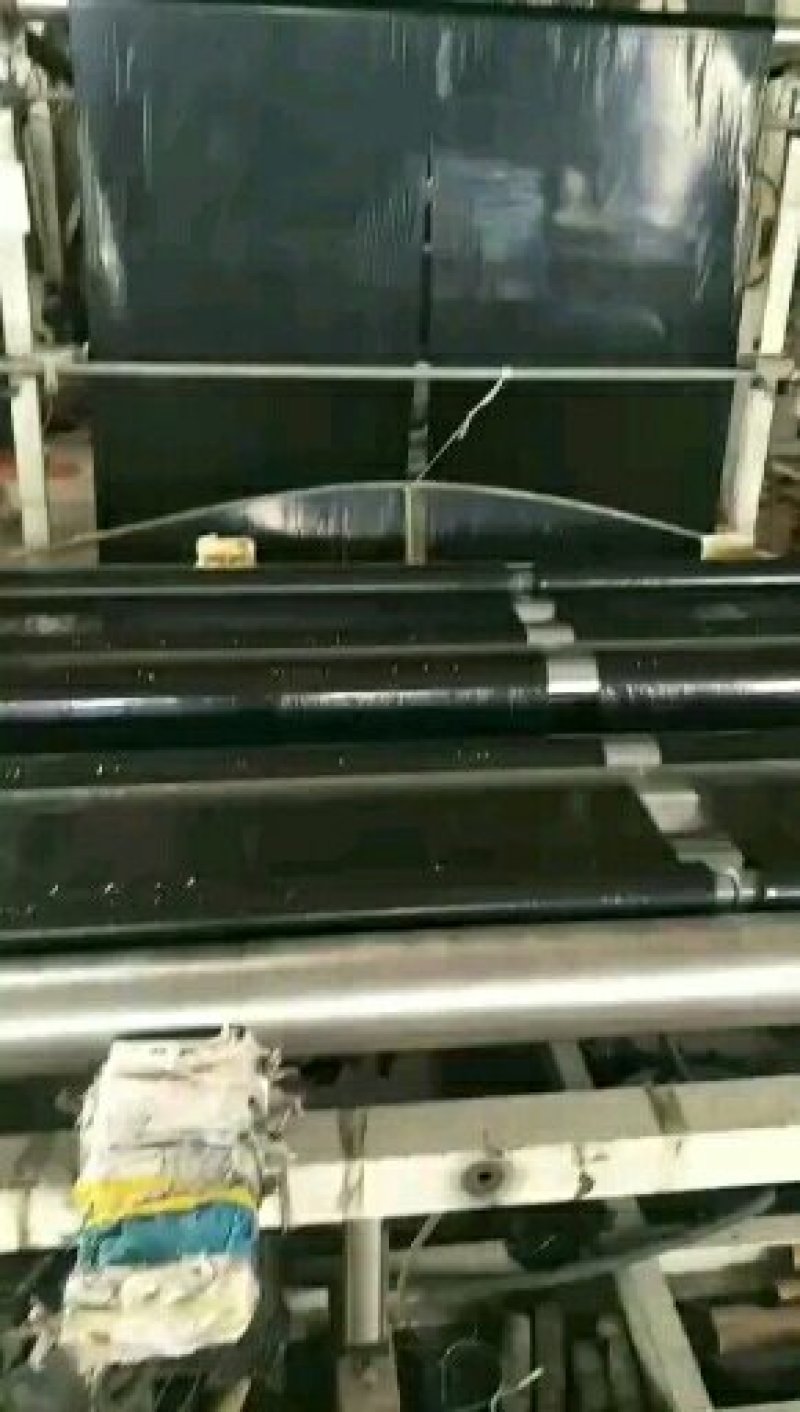 厂家直销11斤除草黑地膜，所有规格可以定制生产！